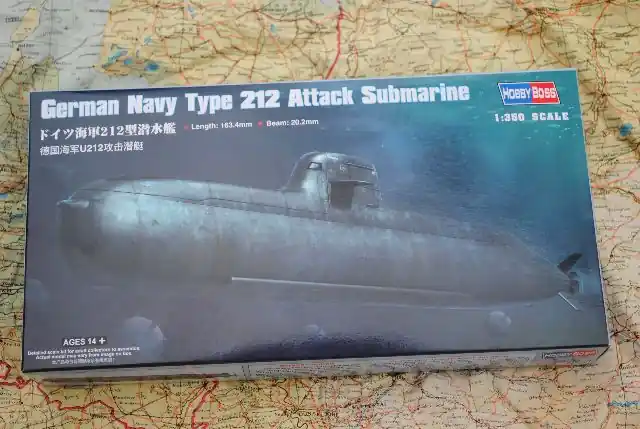 Snelle Levering Hobby Boss 83527 German Navy Type 212 Attack Submarine